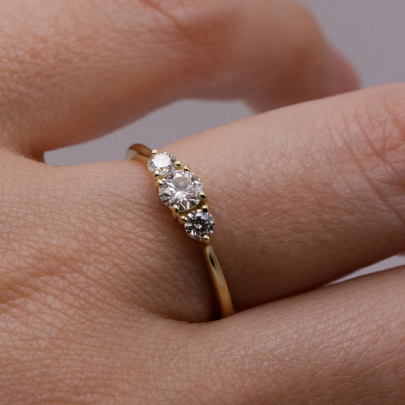 Audrey Gold Ring 4mm Diamond