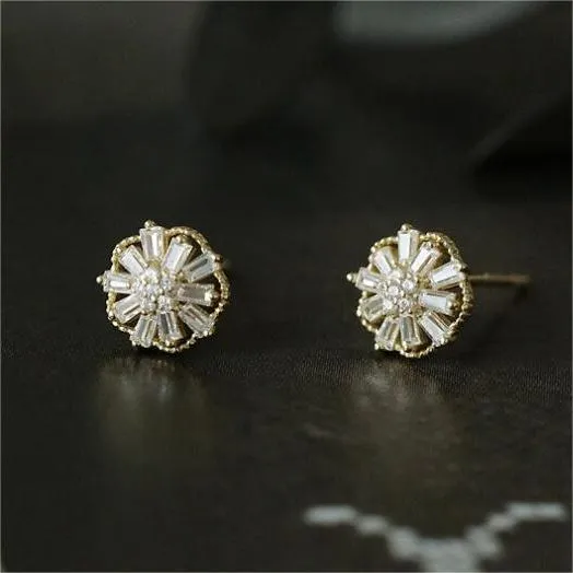 Delicate Flower Inlaid Zircon Ear Studs