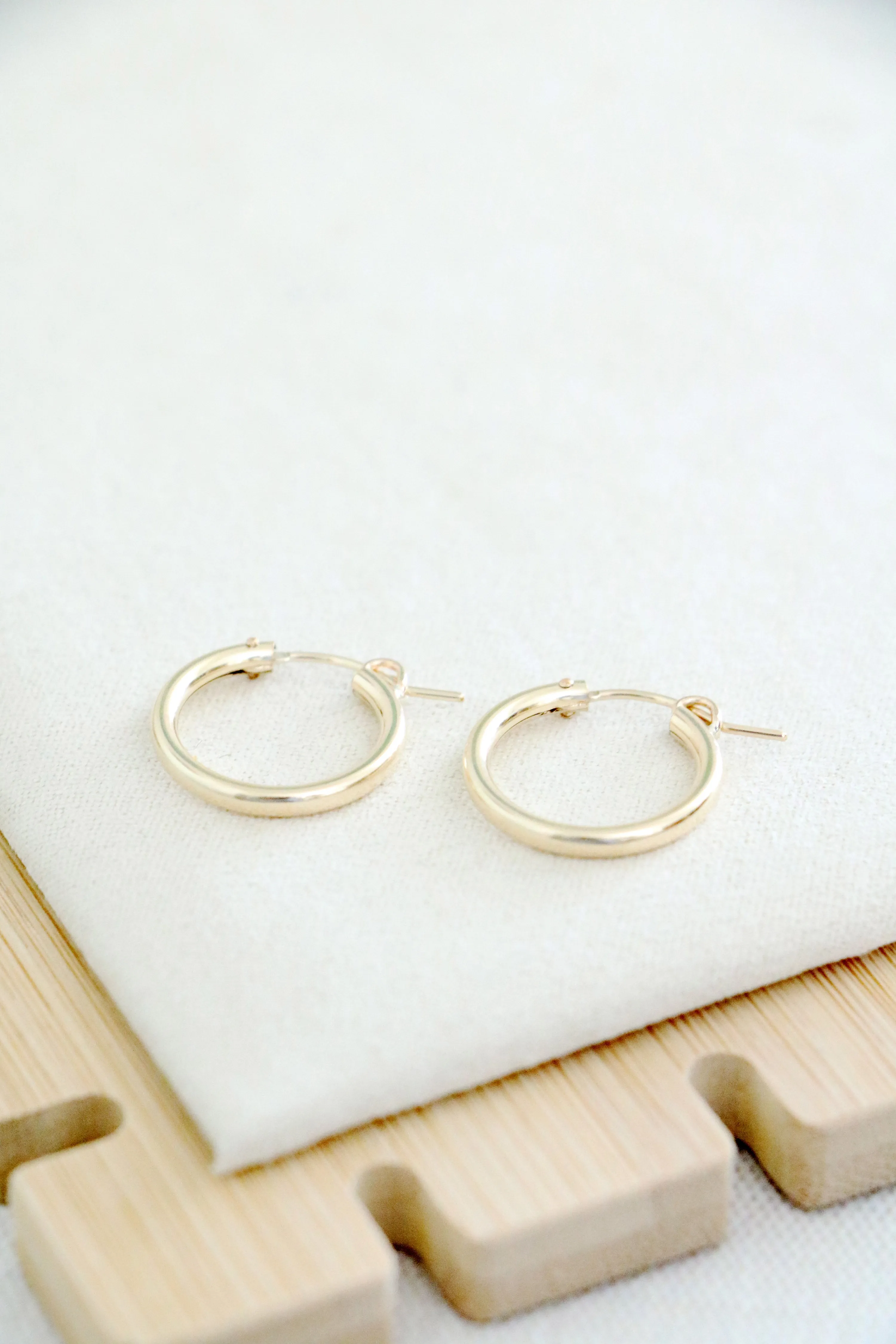 everyday hoops { gold   silver }