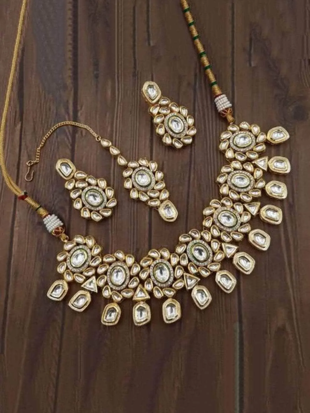 Flower Ad Kundna Pentagan Hanging Necklace Earring And Teeka Set