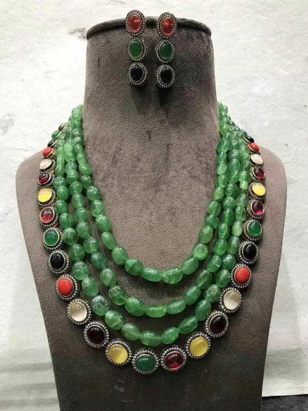 Green Stone Navaratna Necklace