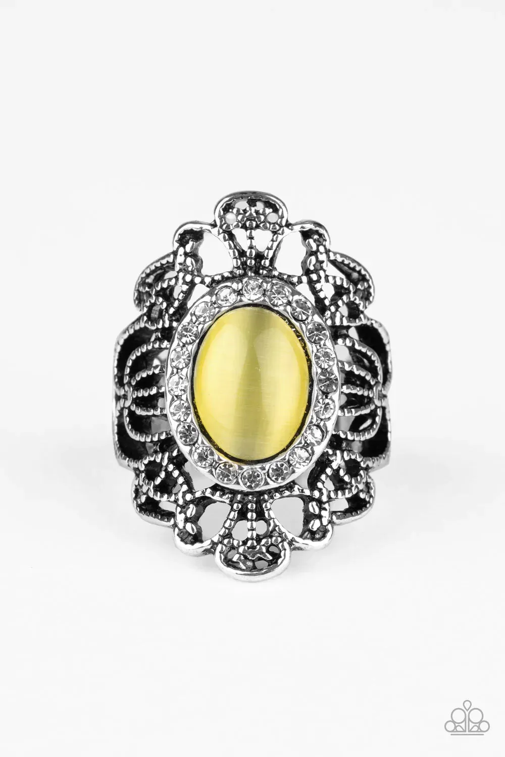 Paparazzi Ring ~ Dashingly Dewy - Yellow