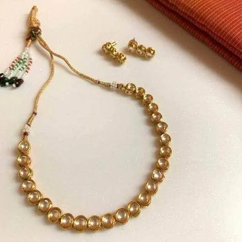 Round Kundan Single Line Necklace