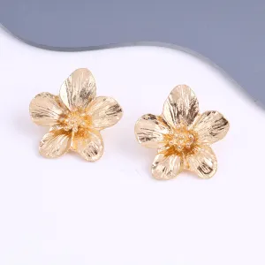 Shiny Gold Flower Earrings