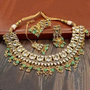 Simple Green Kundan Set