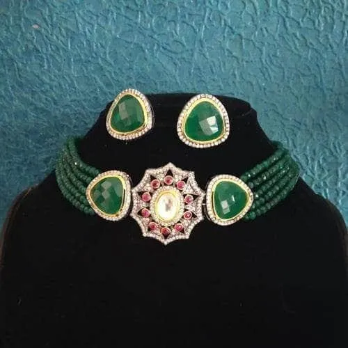 Simple Stone Kundan Choker