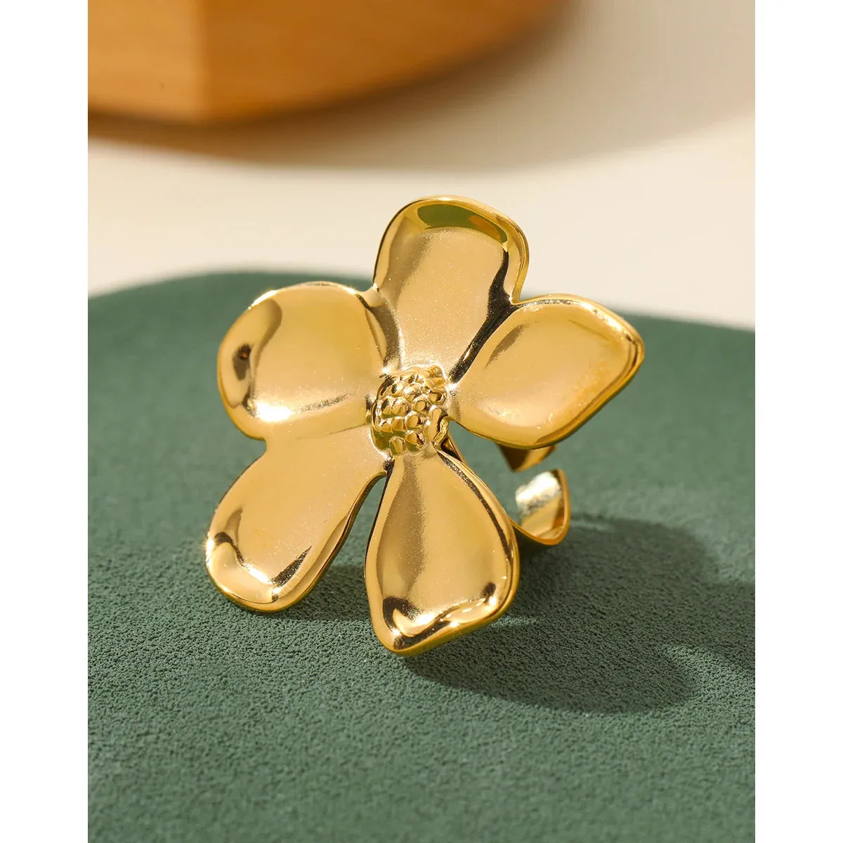 VAIGE Elegant Gold Plated Stainless Steel Floral Statement Ring in Silver and Gold